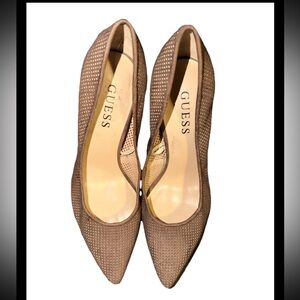 GUESS Women's Brown Textured Heels